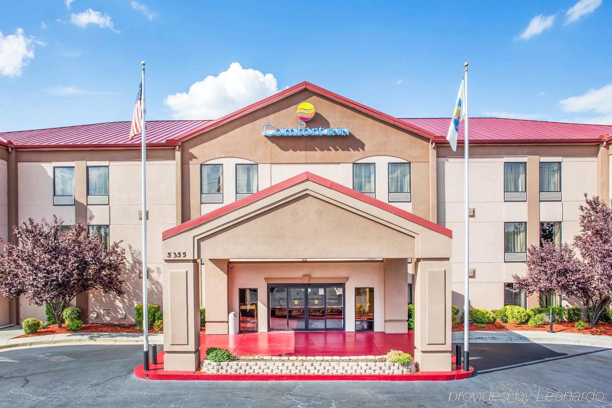 Comfort Inn & Suites At Stone Mountain Exterior photo