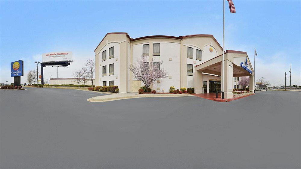 Comfort Inn & Suites At Stone Mountain Exterior photo